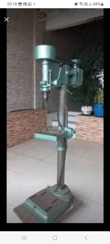 Furadeira de coluna