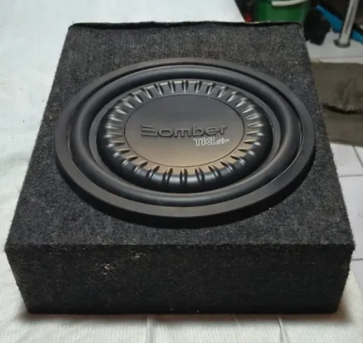 Caixa Slim com Sub 400W Bomber