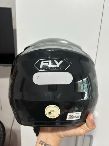 Capacete numeração 60 fly seminovo