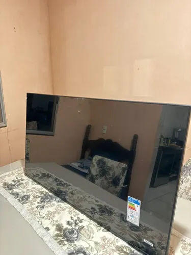 Samsung QLED 50" Q7F 2025 - Tela Quebrada - Para Retirada de Peças