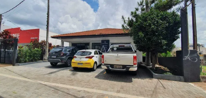 Casa comercial no Centro de Cascavel para Locação