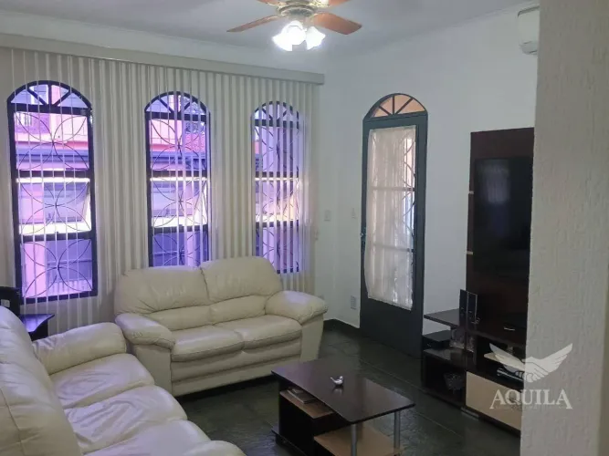 CASA MOBILIADA TÉRREA 174M² - 2 QUARTOS 1 SUÍTE - EDÍCULA COM BANHEIRO - ZONA LESTE - SORO