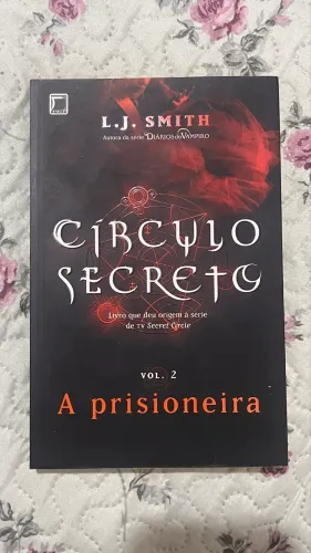 Livro - Círculo secreto - L.J.Smith