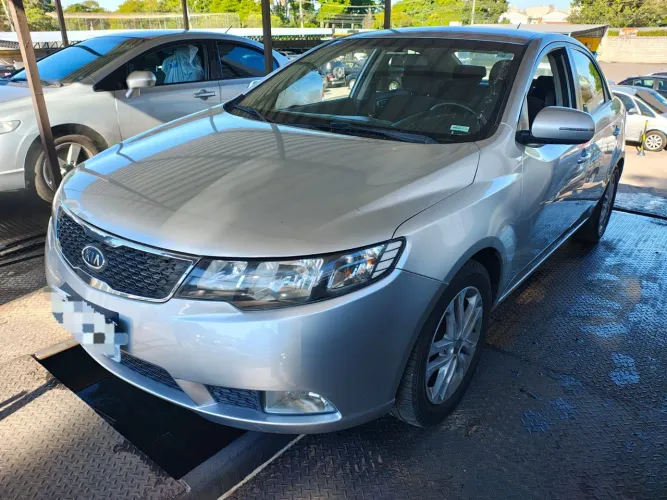 Kia Motors Cerato 1.6 16V Aut. 2012