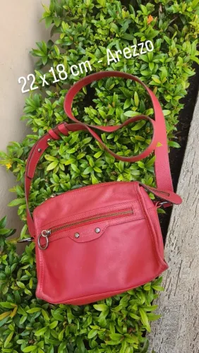 Bolsa Arezzo de couro