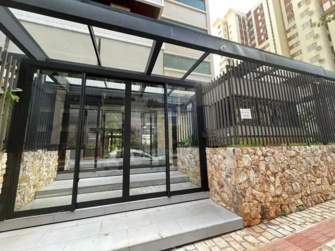 Apartamento Duplex à venda no Edifício Queen Elizabeth na Região Central em Londrina