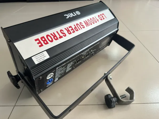 Strobo Led 1000w (automátic. Branco )