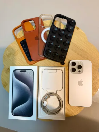 iPhone 15 pro - 90% saúde da bateria