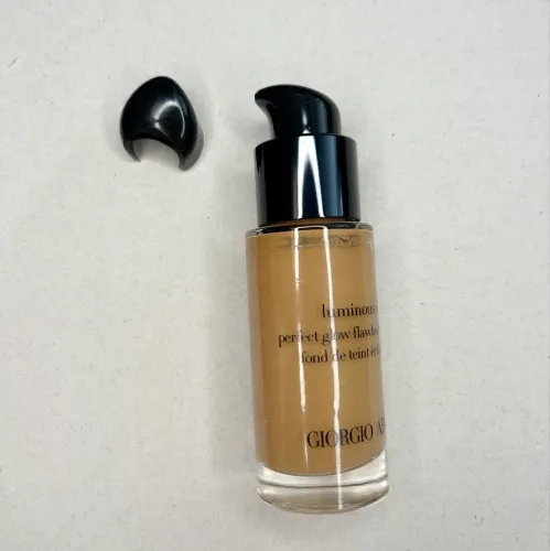 Lote de bases e um corretivo Giorgio Armani - luminous silk foundation e concealer 