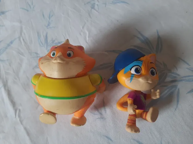 Bonecos gato lampo e almôndega 44