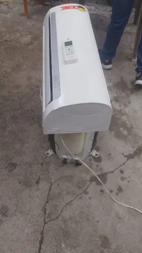 springer midea 9Ml BTU ..