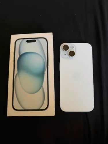 iPhone 15 128GB 