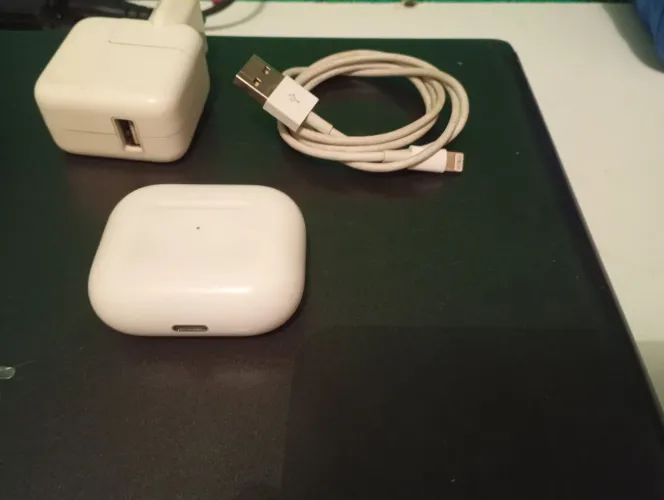 AirPods Apple A2897