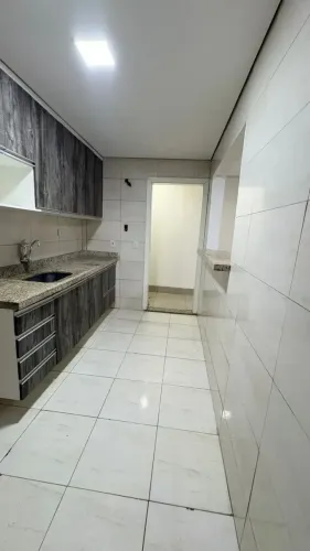 Imóvel para aluguel possui 56 metros quadrados com 2 quartos em Jardim Aclimação - Cuiabá