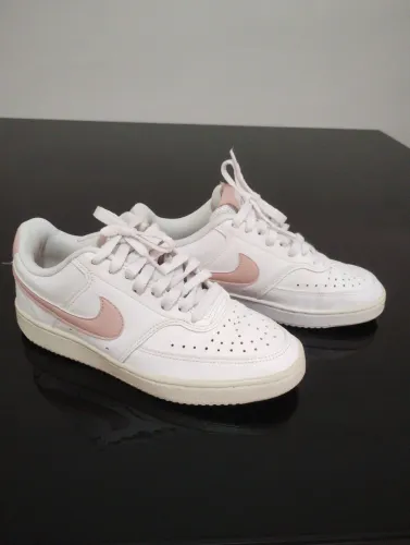Tênis Nike feminino número 35 original 