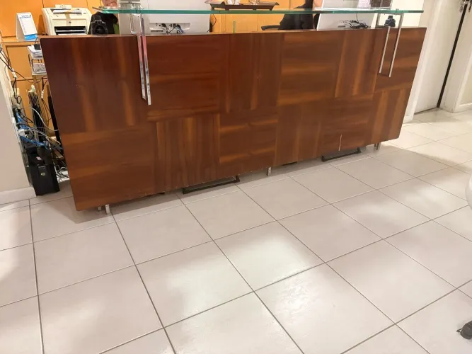 Vendo balcão/bancada comercial em excelente estado de conservação