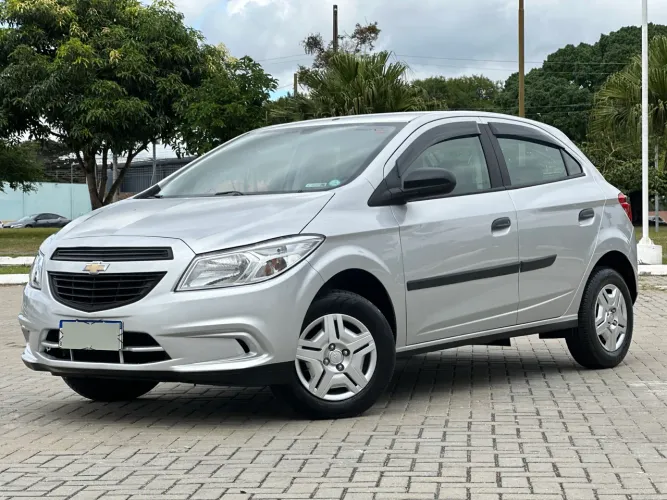 Chevrolet Onix Hatch LS 1.0 8V Flex Power Mec. 4P 2016