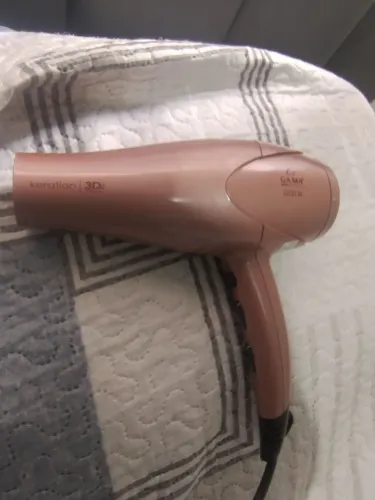 Vendo secador de cabelo voltagem 127v