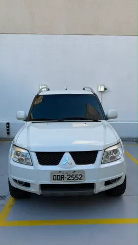 Mitsubishi Pajero TR4 2.0 Flex 16V 4X2 Aut. 2013