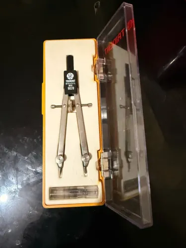 Compasso TRIDENT modelo 9020