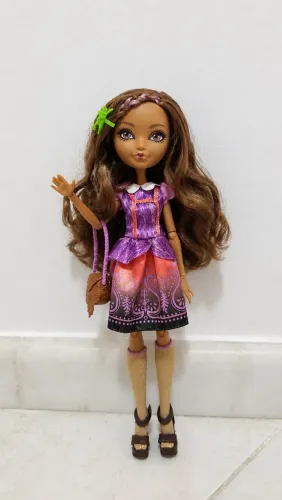 Boneca Cesar wood