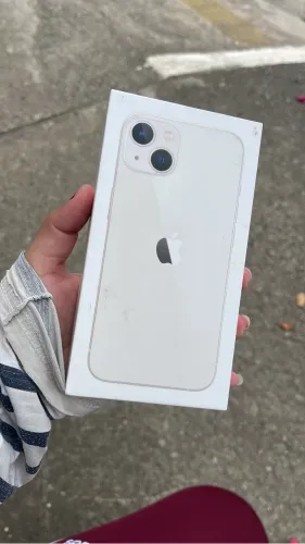 iPhone 13 - Lacrado, 1 Ano da Garantia - Envio Olx Pay