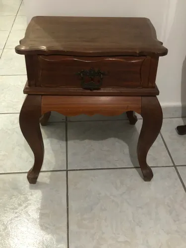 Mesa de cabeceira