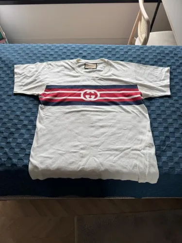 Camiseta Gucci Interlocking G Striped Off-White / Marfim (Original)