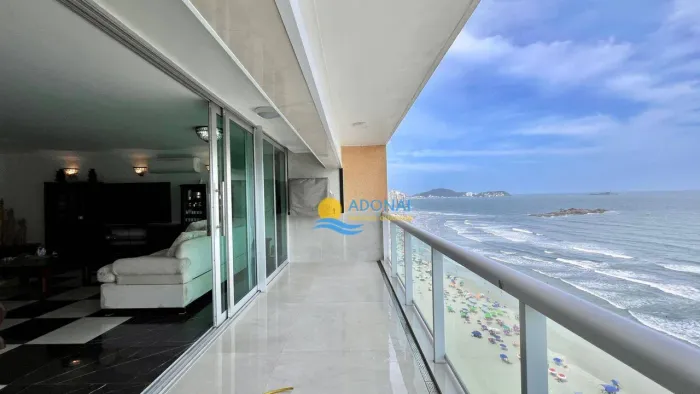 Apartamento frente mar com sacada Pitangueiras Guarujá