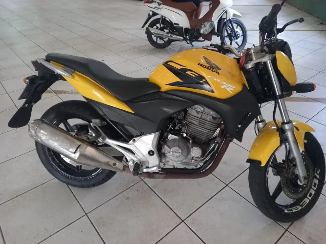 Cb300r 2012 - Amarela