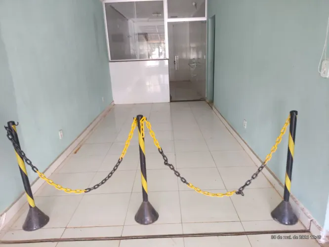 Vende_ se 3 cones de isolamento novos