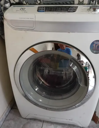 Lava e seca ELETROLUX 9 kG