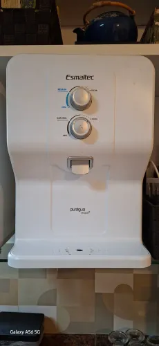 Vendo purificador de água Esmaltec funcionando e com água gelada, motivo mudança 