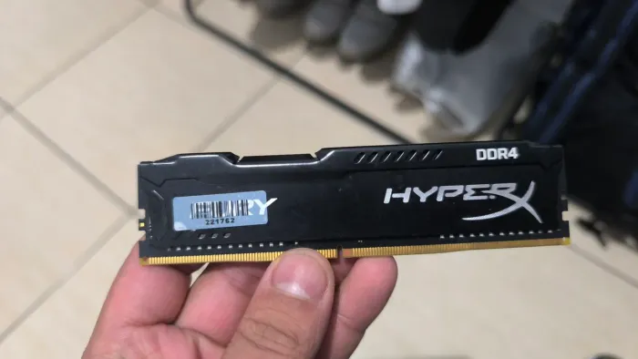 Memória RAM HyperX Fury 16GB (4x4GB) DDR4 2400MHz CL15