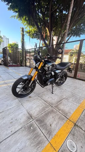 Triumph speed 400 2025 km baixa