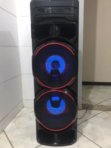 Caixa De Som Lg Xboom Rnc9 Bluetooth Multi Entrada Bivolt