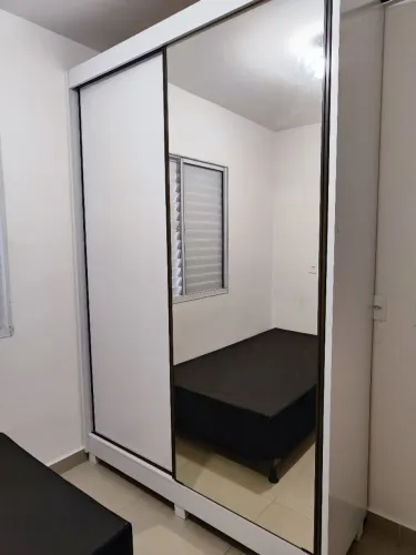 Guarda roupa semi novo de MDF entrego e monto