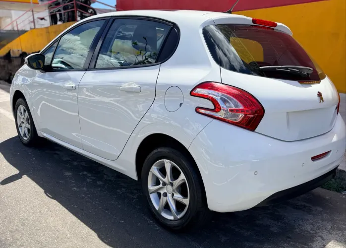 Peugeot 208 Allure 1.5 Flex 8V 5P 2015
