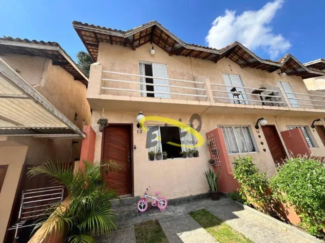 Casa a venda com 2 dorms, no Vilage Caucaia em Cotia