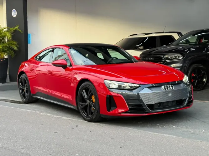 Audi E-Tron S Sportback Quat. Aut. (elétrico) 2024