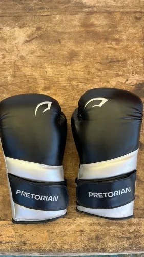 Luva pretorian