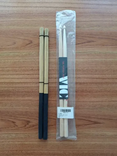 Baqueta Vic Firth 5A - NOVA - EMBALAGEM LACRADA + baqueta rod