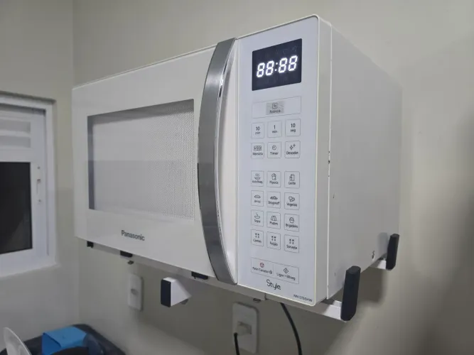 Micro-ondas Panasonic 32 Litros funciona perfeitamente bem bonito