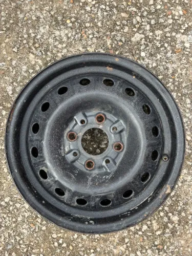 Roda aro 13 de Uno e Fiorino