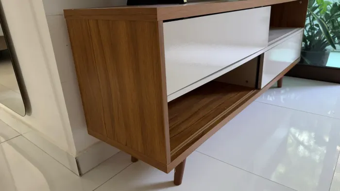 Rack para TV c/ 2 portas + Prateleira Superior