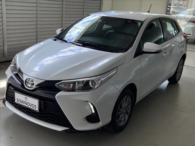 Toyota Yaris XS Connect 1.5 Flex 16V 5P AUT 2023