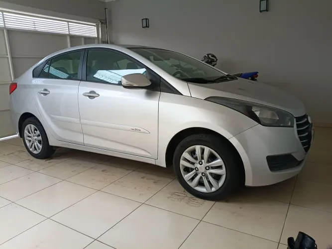 Hyundai HB20S Comfort Plus 1.0 TB Flex 12V Mec. 2018