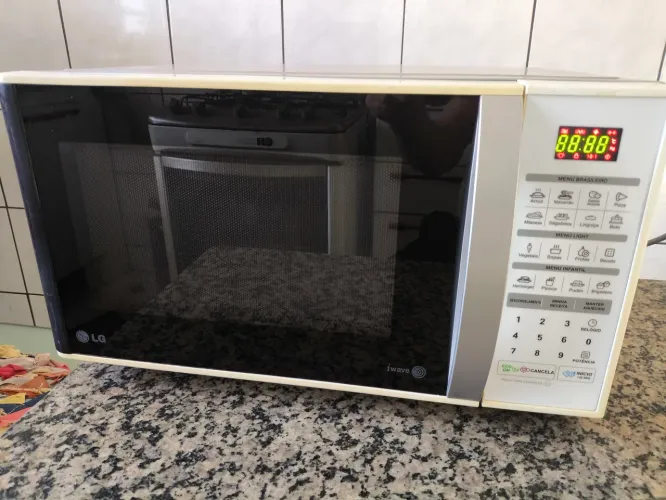 Microondas LG 30l. 127v.
