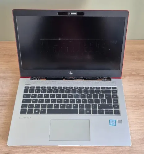 Notebook Hp Elitebook 1040 G4 I5 7a Geração Defeito