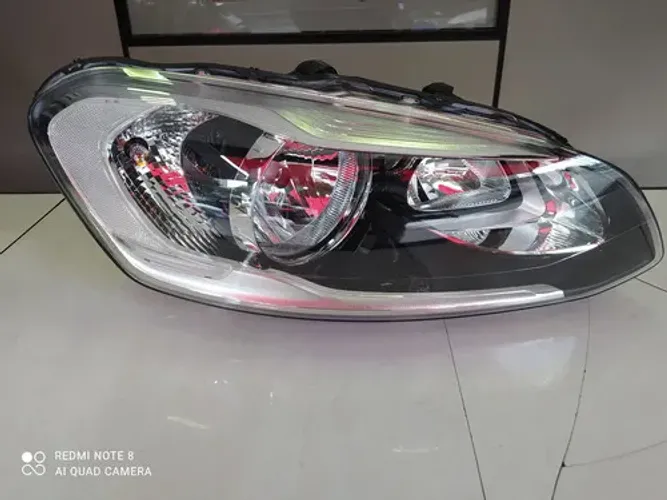 Farol Direito Volvo Xc60 2014 A 2017 Sem Xenon Novo Orig# Direito/passageiro